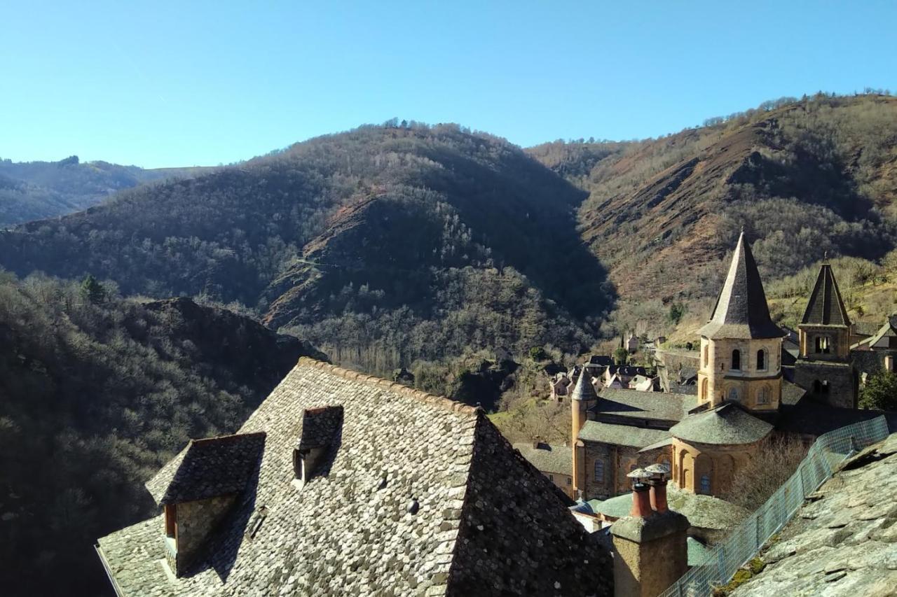Le Compostelle De Conques Apartamento Exterior foto
