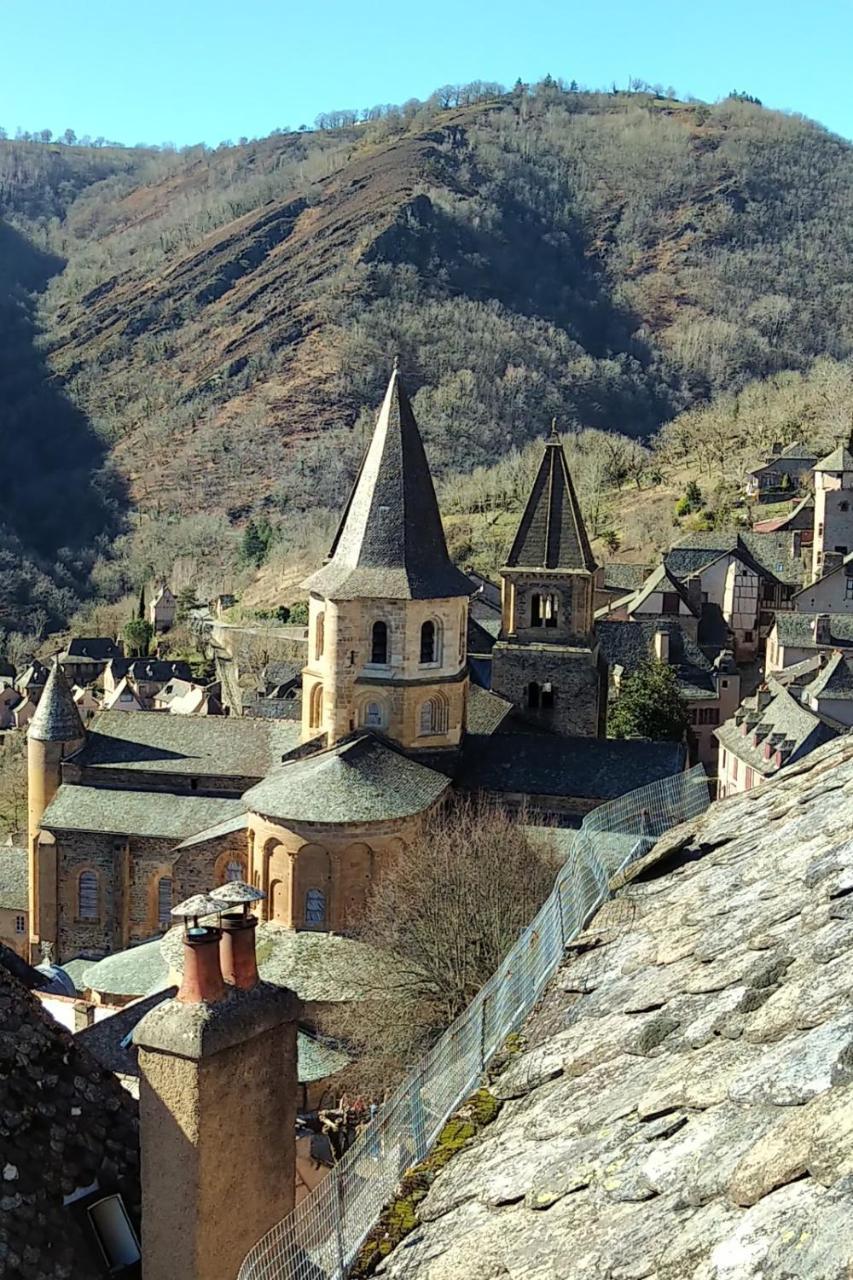 Le Compostelle De Conques Apartamento Exterior foto